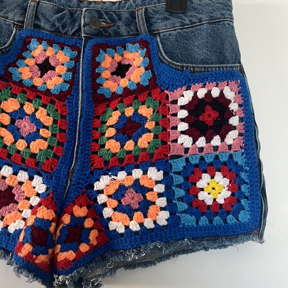❌SOLD❌ Farm Rio for Anthropologie Crochet Denim Shorts - Picture 2 of 10